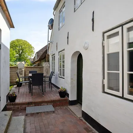 Odeta - 25km From The Sea By Interhome *